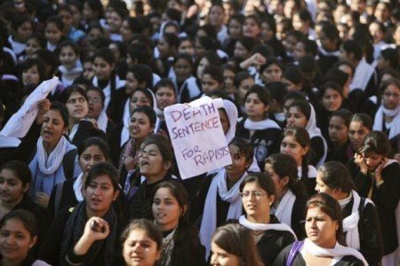 कौन जिम्मेदार है इस पाशविकता का? कौन दुश्मन है? किससे लड़ें?